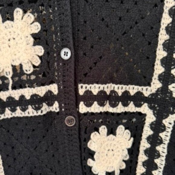 POL GRANNY SQUARE BUTTON FRONT OVERSIZED SHIRT CARDIGAN - Picture 8 of 9